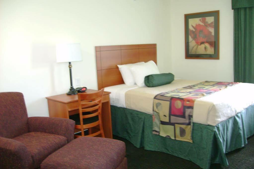 Travelodge By Wyndham Low Moor Near Covington Zewnętrze zdjęcie